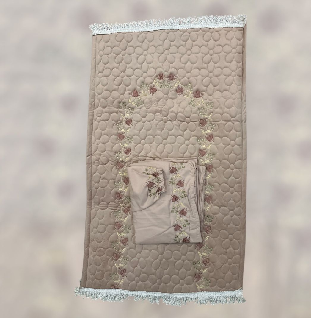 طقم صلاة مكون من شرشف صلاة وسجاد ١ سم