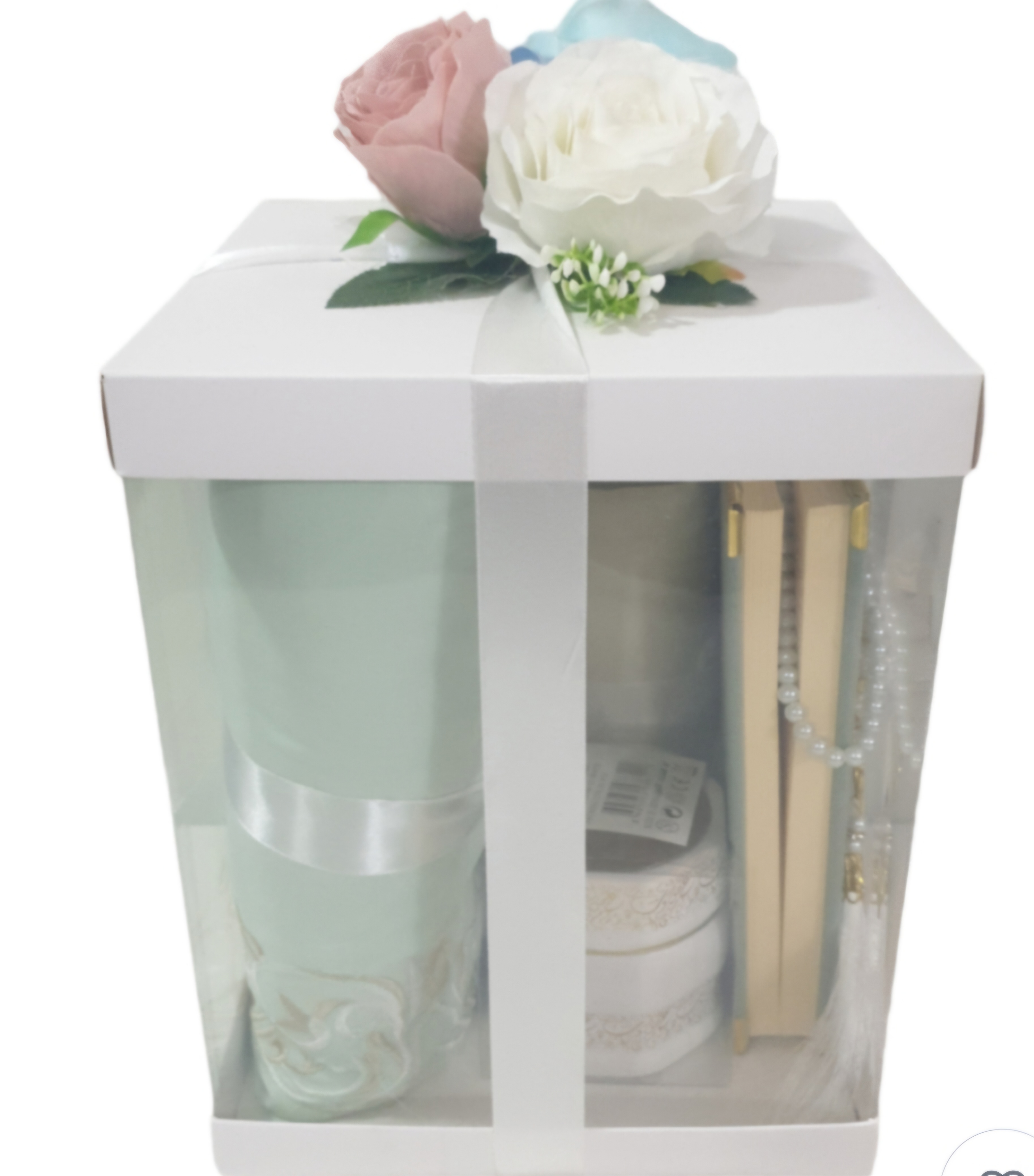 بوكس هدايا متكامل مكون من سجاد وشرسف صلاة ومبخره وسبحه ومصحف 